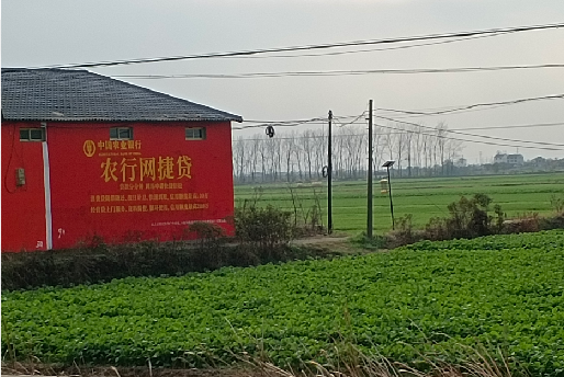 龙里如何防止墙体广告褪色呢？