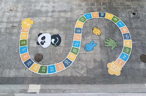 龙里地面游戏彩绘