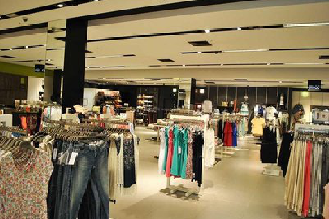 龙里商场里的店面怎么装修？